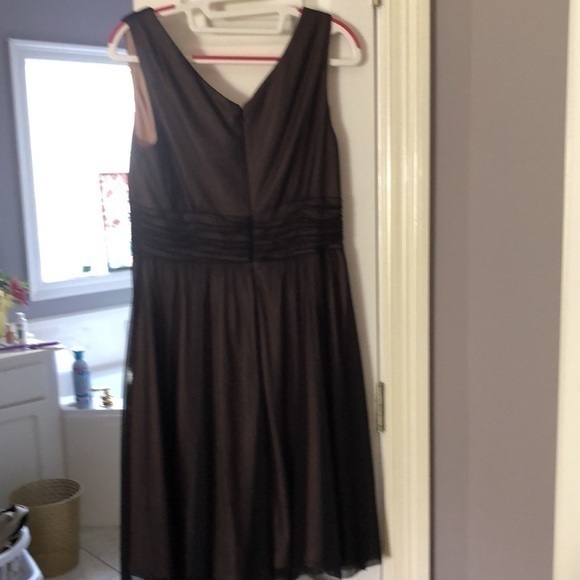 Pretty party dress made by Jessica Howard in a size‎ 10 the dress is black - Picture 3 of 7